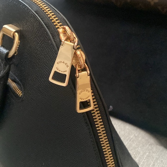 Coach Katy Satchel Purse - Picture 7 of 9